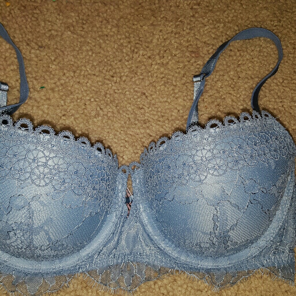 VS blue balconette